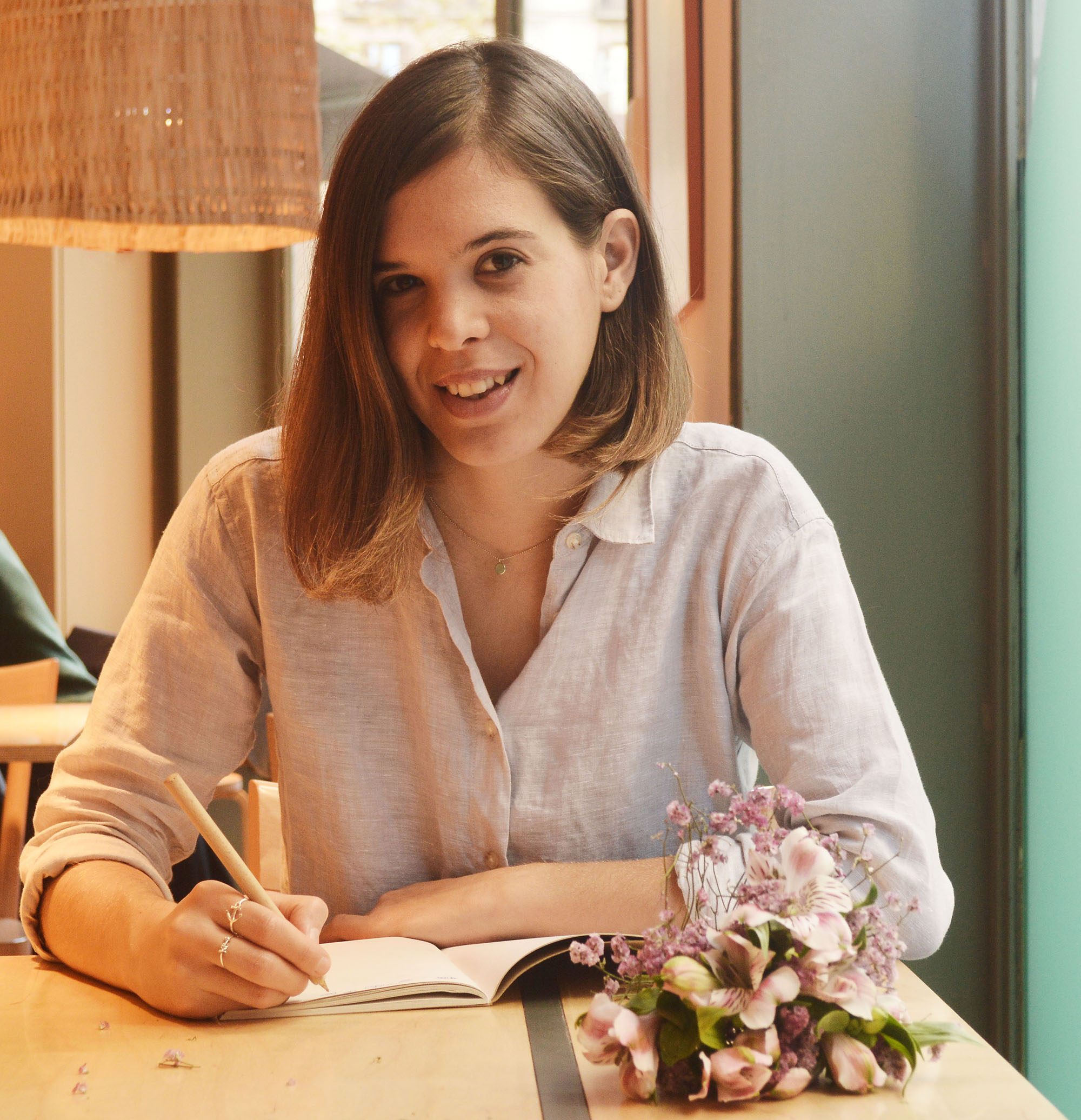 Ana Lorente, diseñadora gráfica e ilustradora